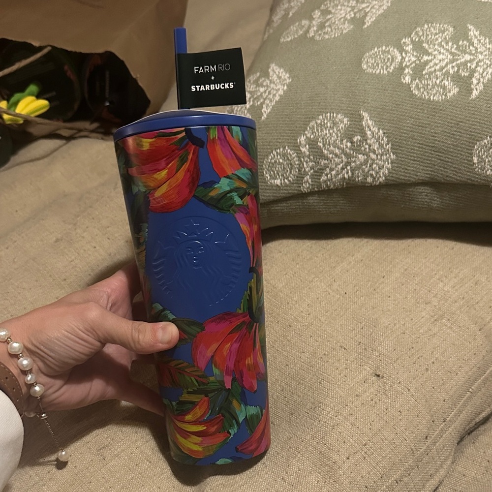 NWT FAM RIO X STARBUCKS 24oz TUMBLER